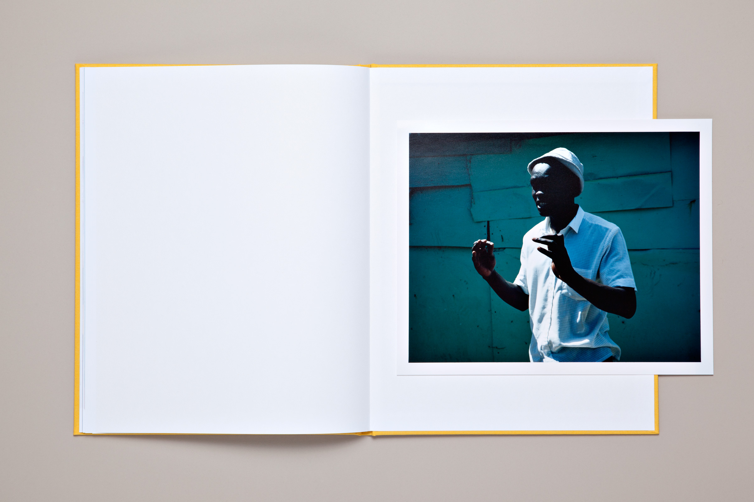 Viviane Sassen — Die Son Sien Alles — Libraryman